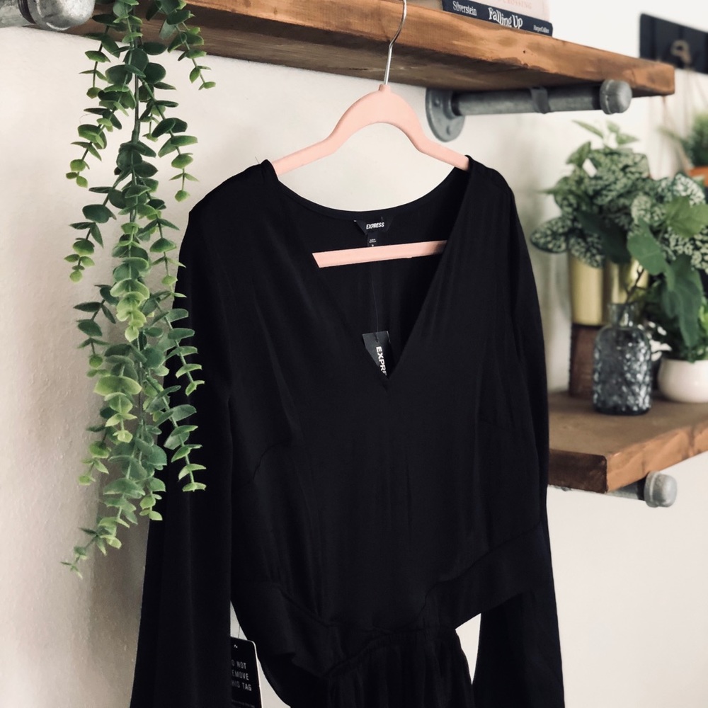 Black Hi-Lo Long Sleeves Express Dress